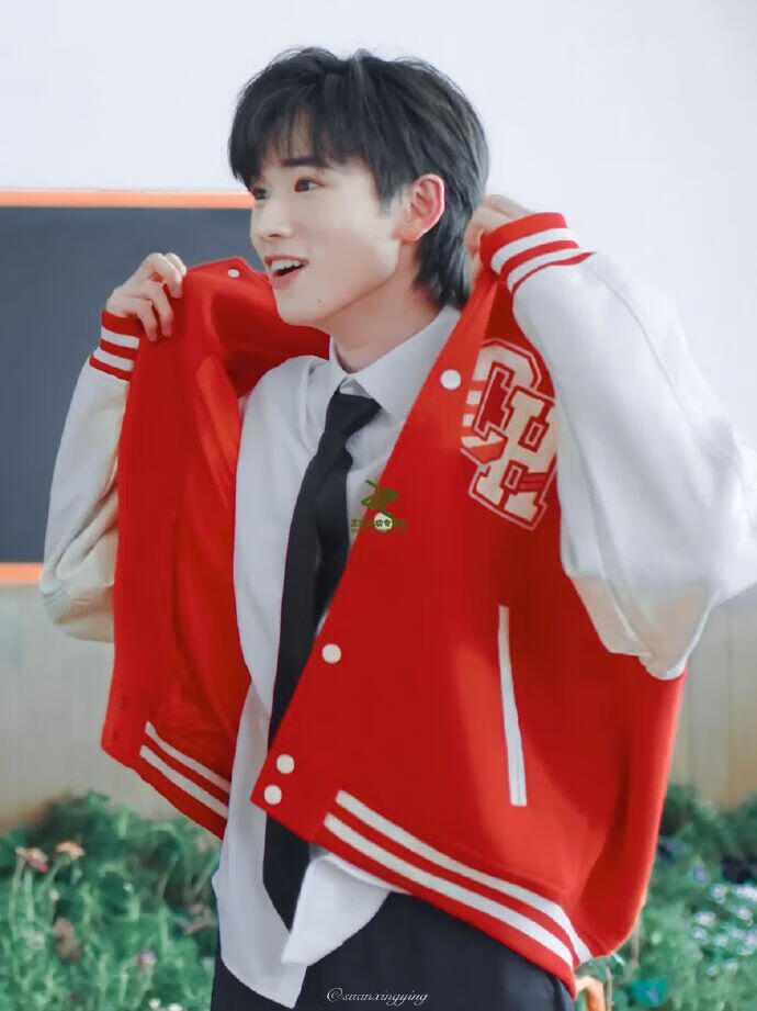 刘耀文同款棉服 宋亚轩棒球服红色国潮拼色皮袖外套男女情侣衣服棉服