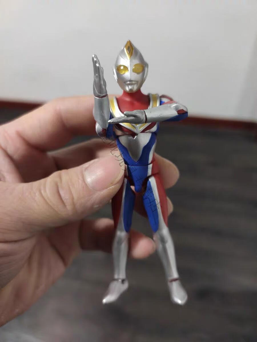 【618提前购】儿童节礼物万代奥特曼超动食玩掌动罗布赛文伽古拉初代