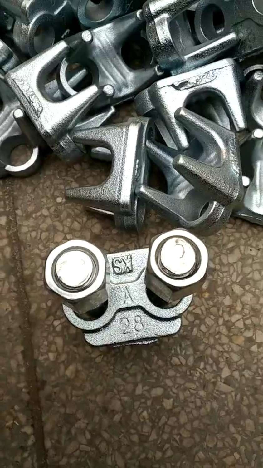 钢丝绳卡扣钢丝绳卡头锁扣钢丝绳夹扣紧线器玛钢重型四爪夹子u型夹扣