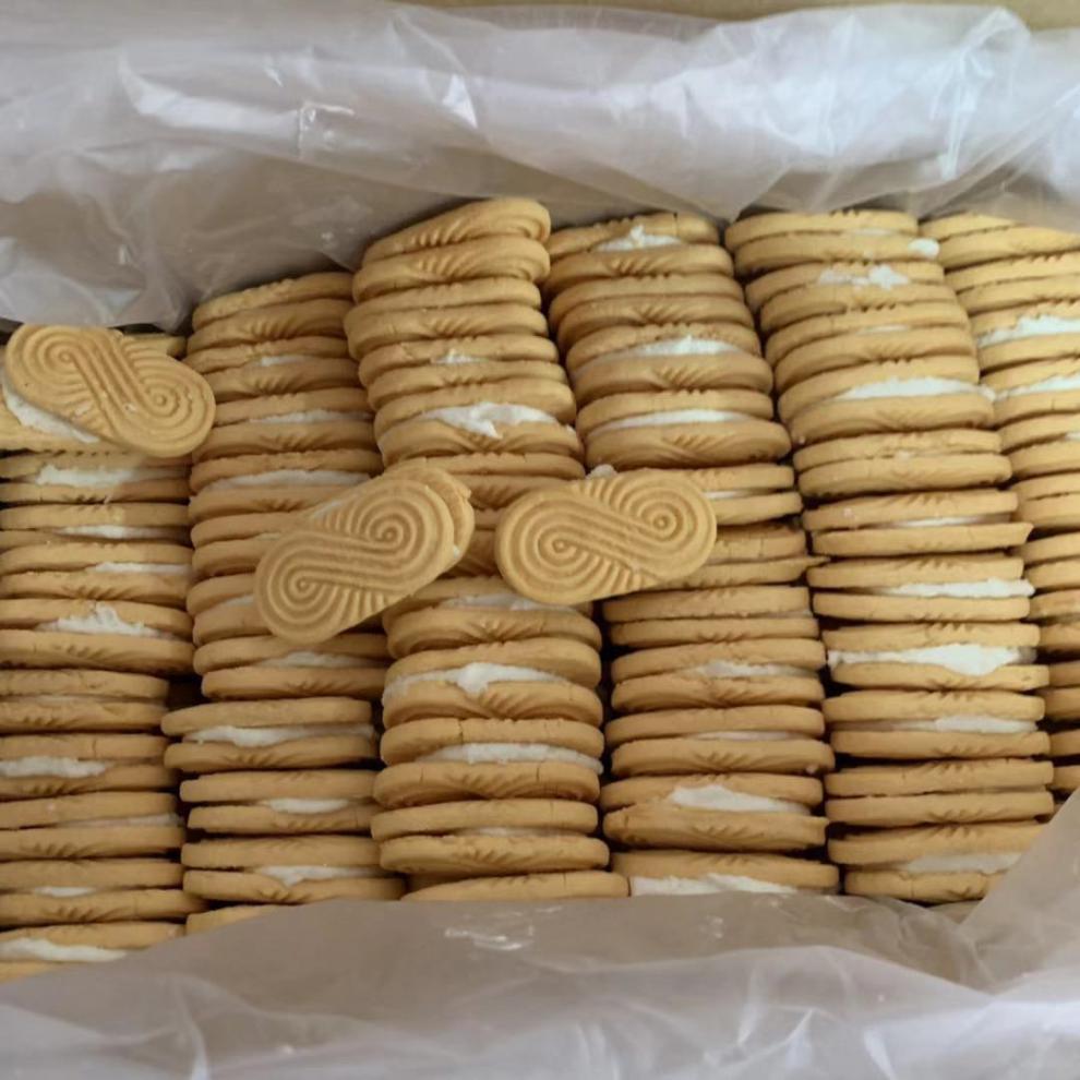 5折夹心饼干8斤箱老式曲奇夹心饼干童年味道怀旧零食整箱