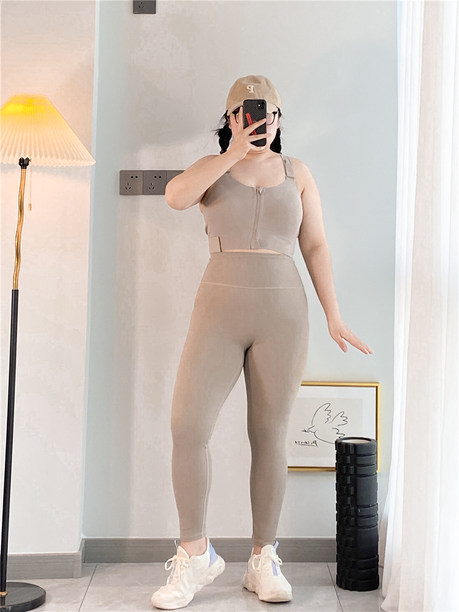 前置拉链运动文胸自留 胖mm200斤无痕健身可调节大码防震内衣 浅卡其