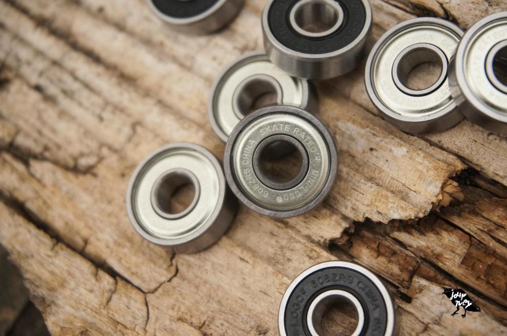 2022新款bones轴承minilogo四轮动作双翘板小鱼板长板旅行滑板店1