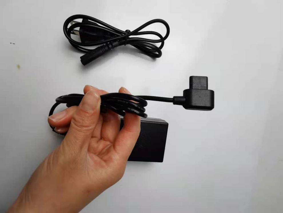 小米九号平衡车plus配件9号充电器胖九电源588v标准适配线扁孔通用