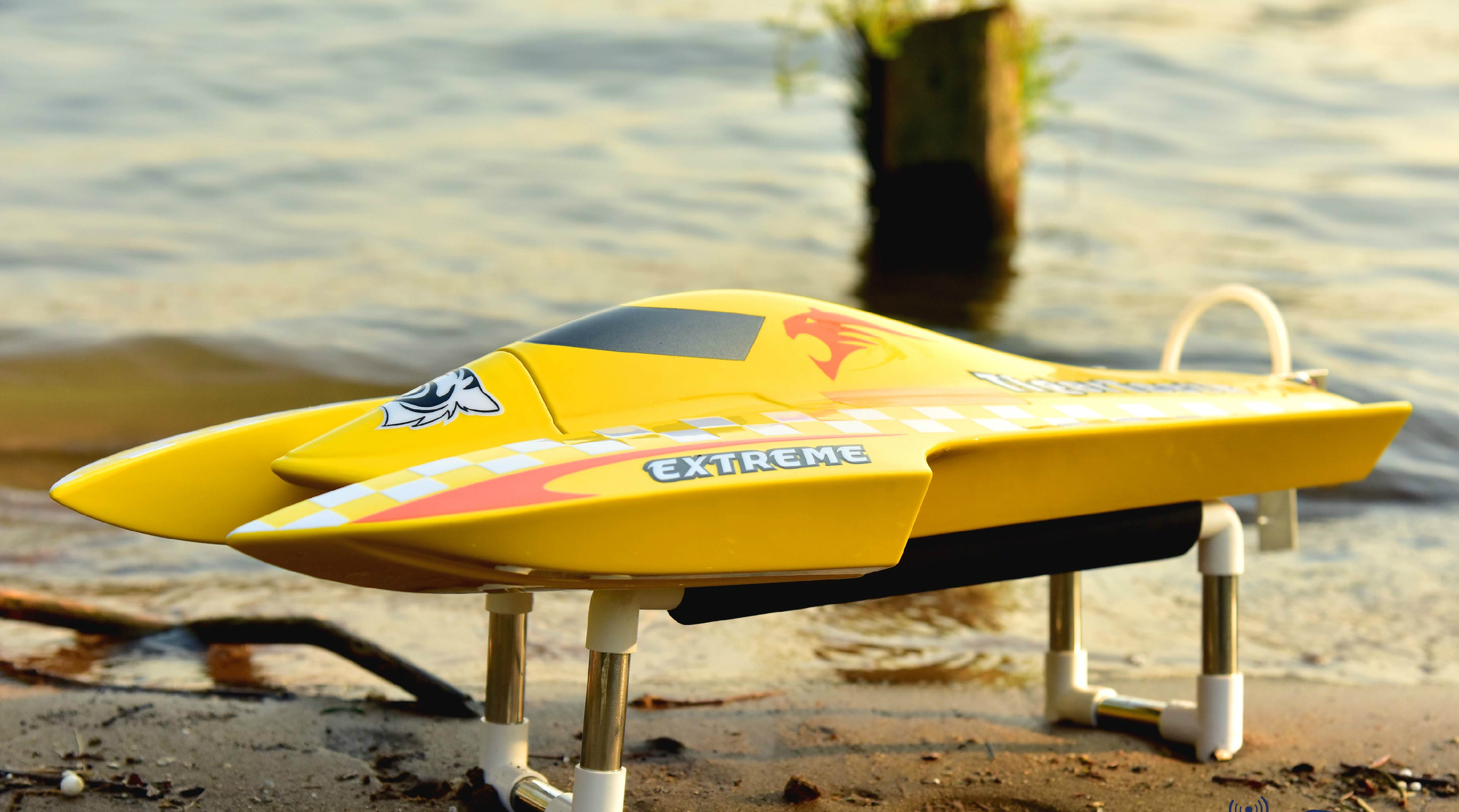 bgtqz遥控船无刷电机顶天rce22虎牙高速双体模型船水冷带水刀金属螺旋