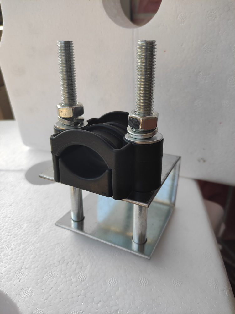 塔吊电缆线固定卡夹子防风盗绝缘夹子中联重科塔机标准节卸荷卡扣 平