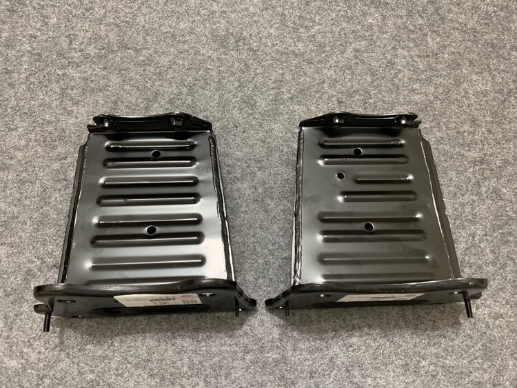 适用于锐志皇冠前纵梁支架 内骨大梁头 纵梁头 纵梁 前防撞梁支架 10