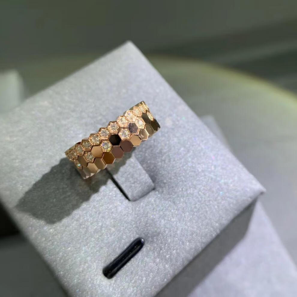 初逅 金包银戒指尚家cnc高版蜂巢女菱形蜂窝镶钻叠戴简约指环 v更多