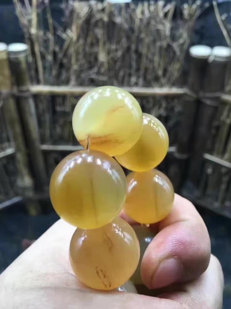 羚羊角手串 暗香阁 原生蜜色老羚羊角藏式手串 男女款文玩念珠 2.