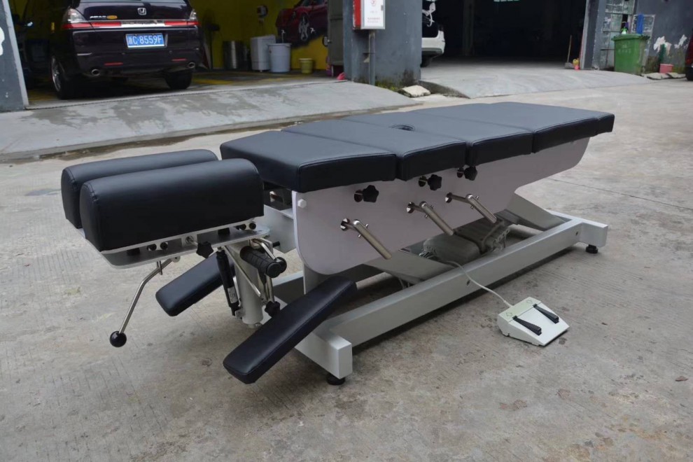 顿压床美式整脊床脊椎床骨雕诊断床脊柱盆骨复位床理疗正骨床黑色四节