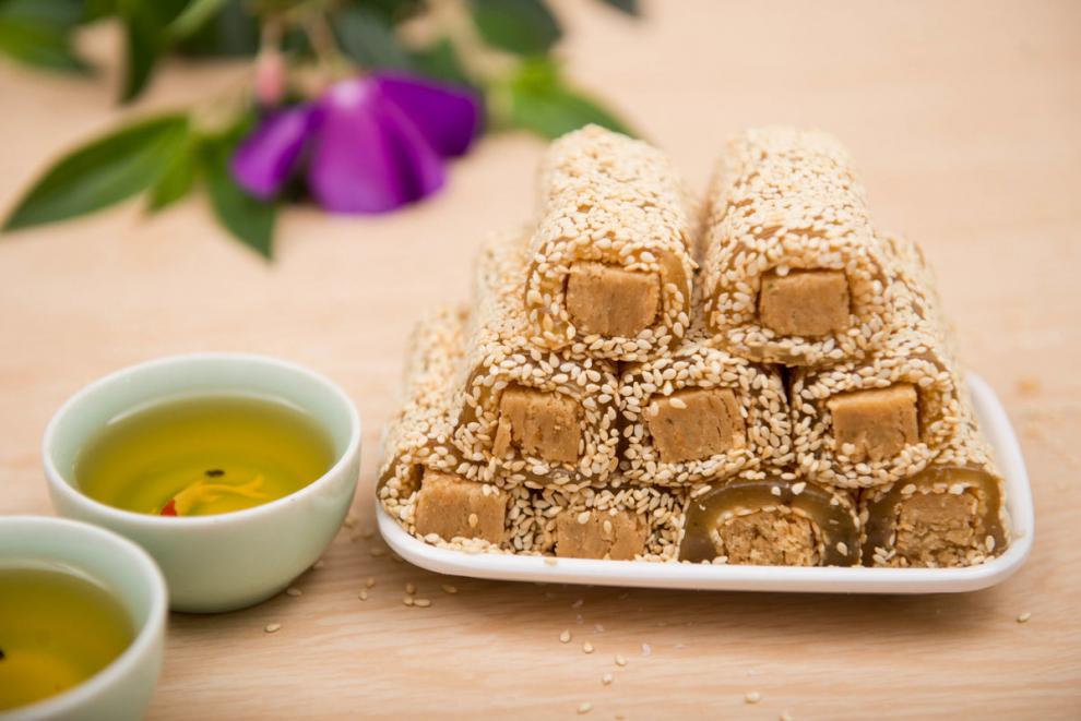 南糖鸭脖糖花生夹心软贡糖潮汕特产普宁潮州汕头特色小吃零食糕点椰丝