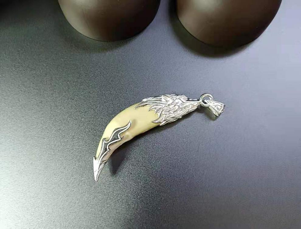 狼牙吊坠套99包同款黑狗牙防裂新品银饰吊坠搭配镶嵌保护套送闺蜜老公