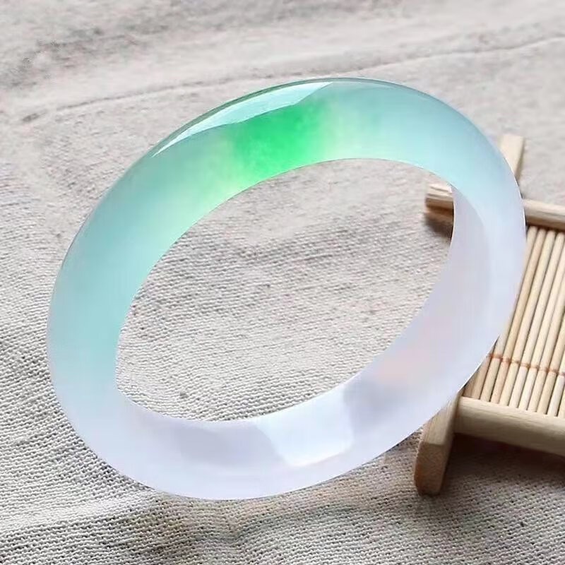 珍韵缘冰种翡翠色玉手镯女翡翠飘花玉镯石英岩玉石手镯带证书56mm57mm