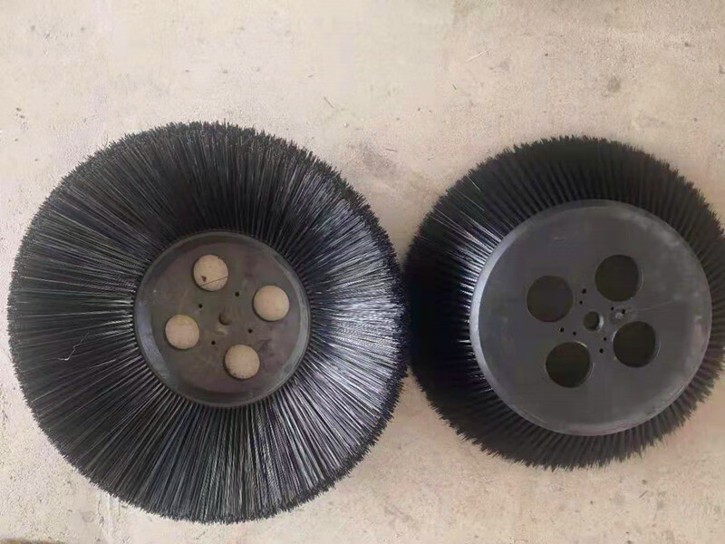 明诺驾驶式扫地车电机刷盘边刷清扫路车主滚刷mne800ws2000配件490300