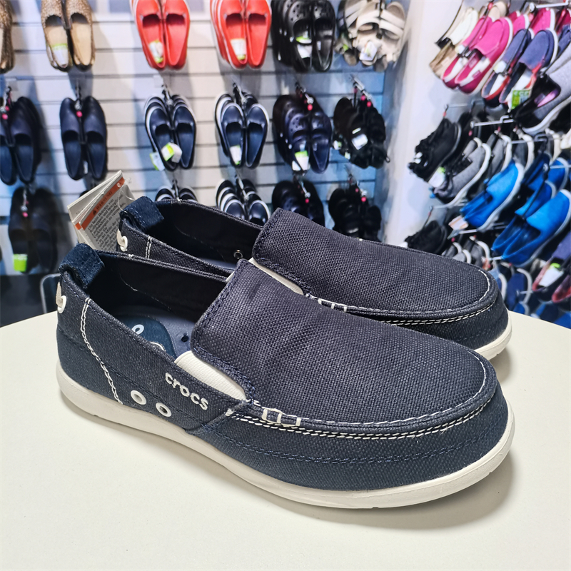 crocs洞洞鞋卡骆.