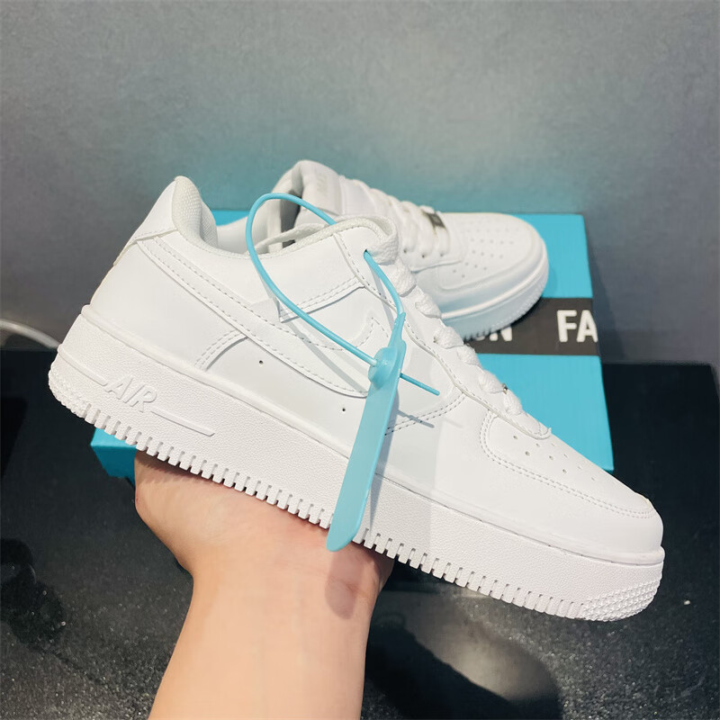 秋季新款低帮aj女鞋板鞋百搭小白鞋学生女情侣空军一号男 低帮全白