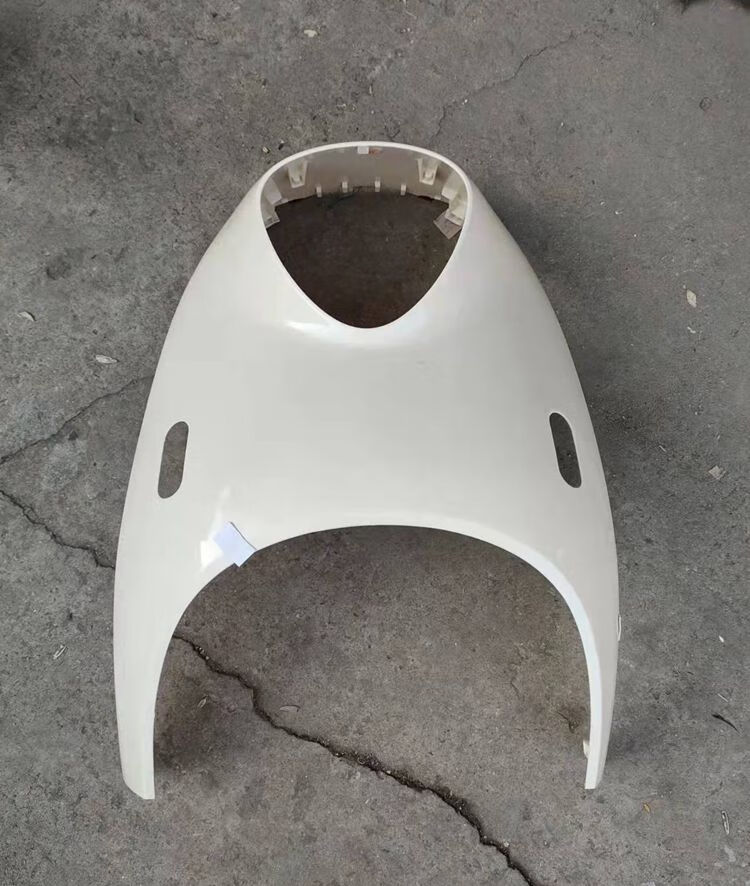 雅迪冠能m6电动车外壳塑件前围前泥板大灯烤漆件塑料件配件前面板大灯