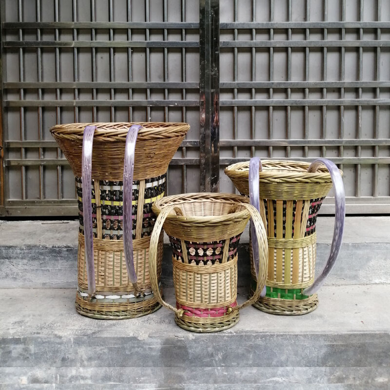 贵州竹编的背篓竹编背篓贵州背篼手工编织儿童小背筐小孩舞台道具双肩