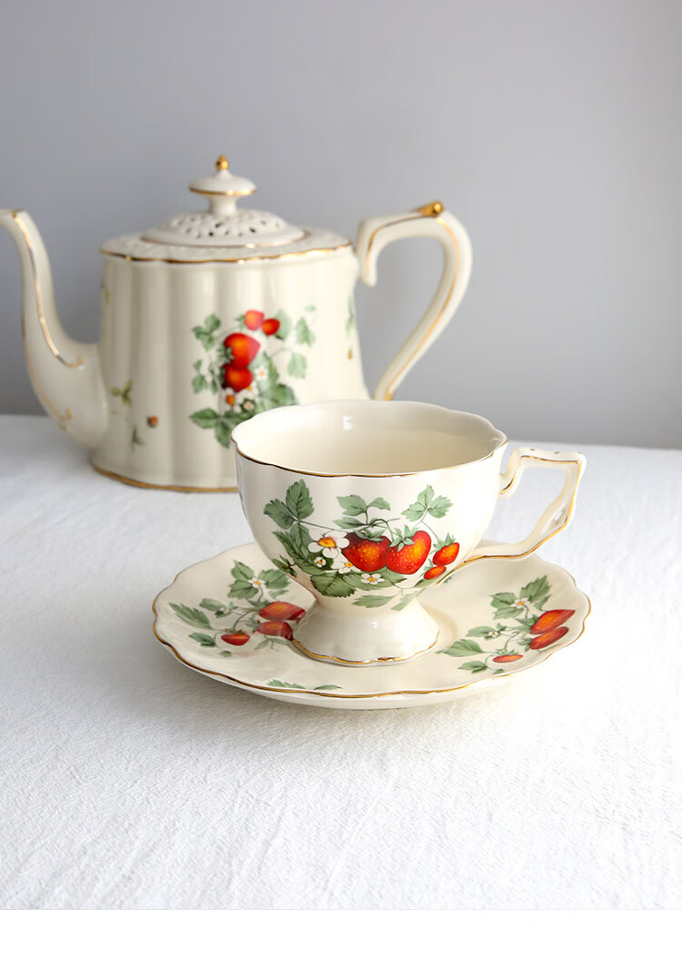 餐具法式复古奶油色野草莓陶瓷描金欧式宫廷咖啡杯碟英式下午茶红茶杯