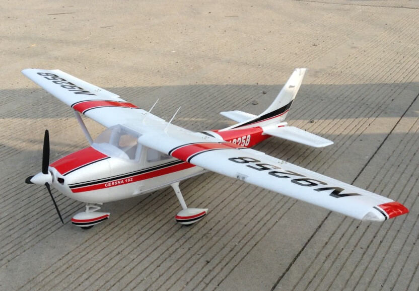 塞斯纳182经典 带襟翼 led灯仿真窗1.4翼展 配件 主翼支撑耳朵