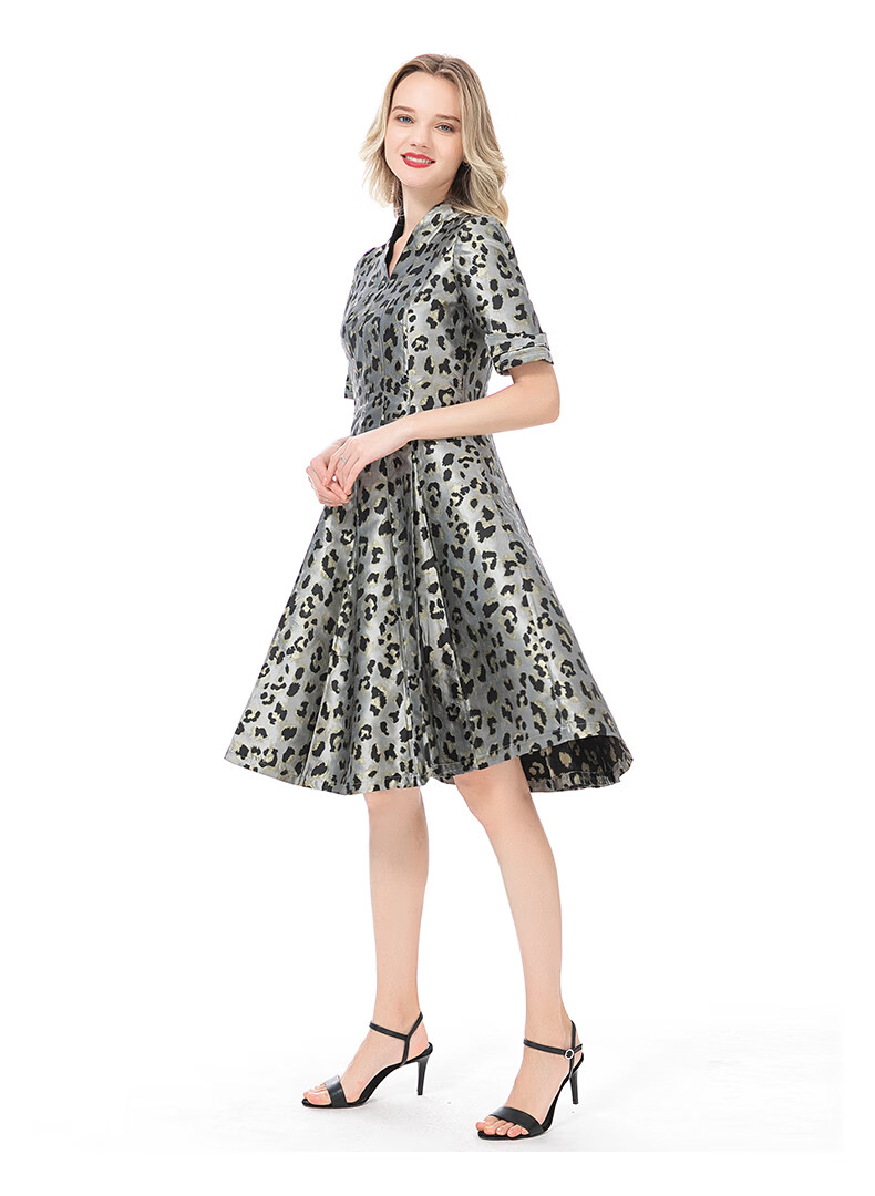 voa真丝连衣裙32姆米色织大提花丝绸衣服小v领卷边五分短袖修身显瘦大