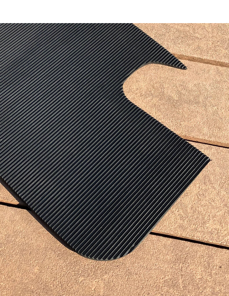 适用于雅迪q6电动车脚垫防水防滑橡胶脚踏垫子踩脚垫 yd-q6 专用脚垫