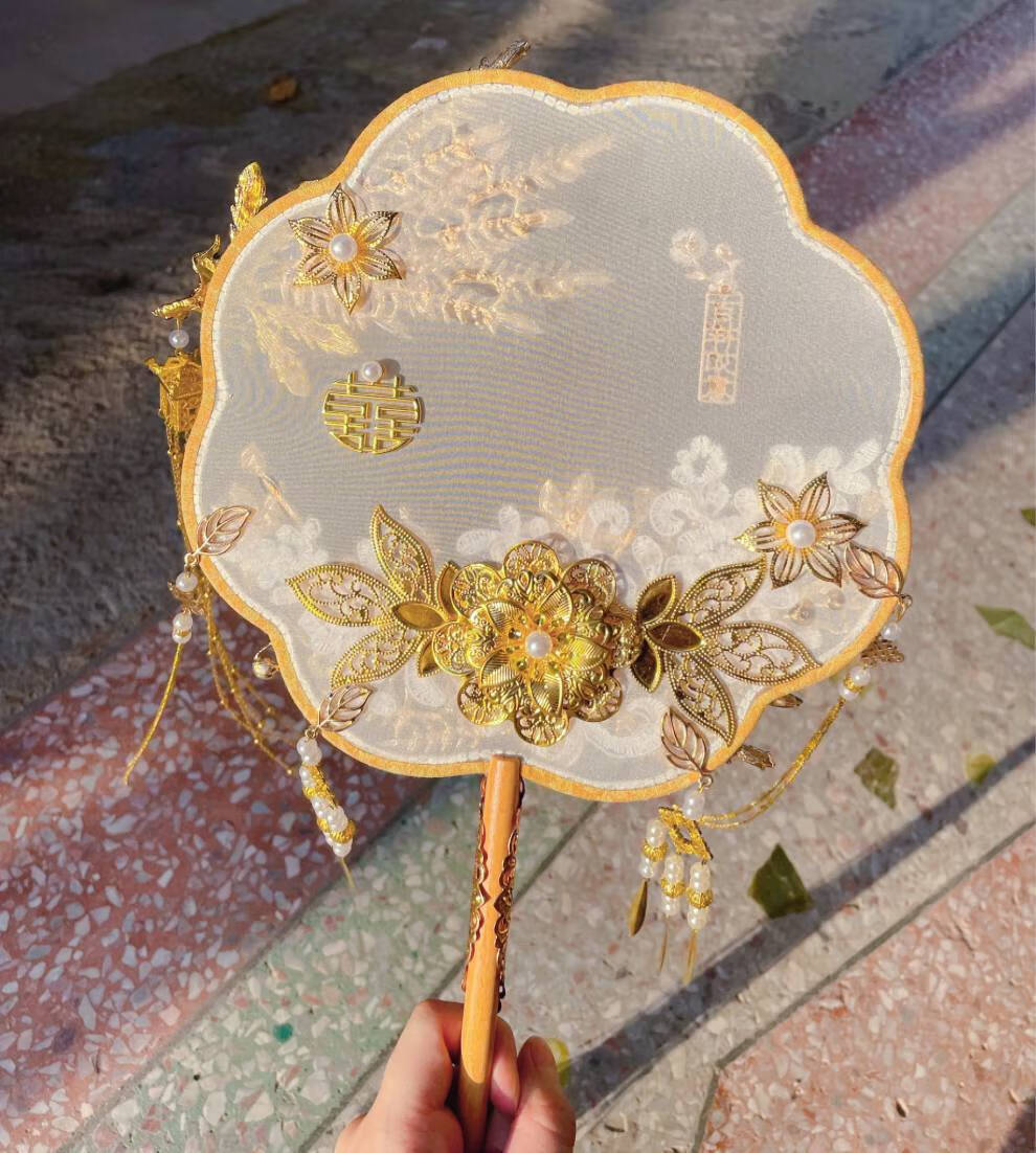 团扇结婚金色 新娘闺蜜结婚礼物团扇金色凤凰中式婚礼秀禾服手工喜扇
