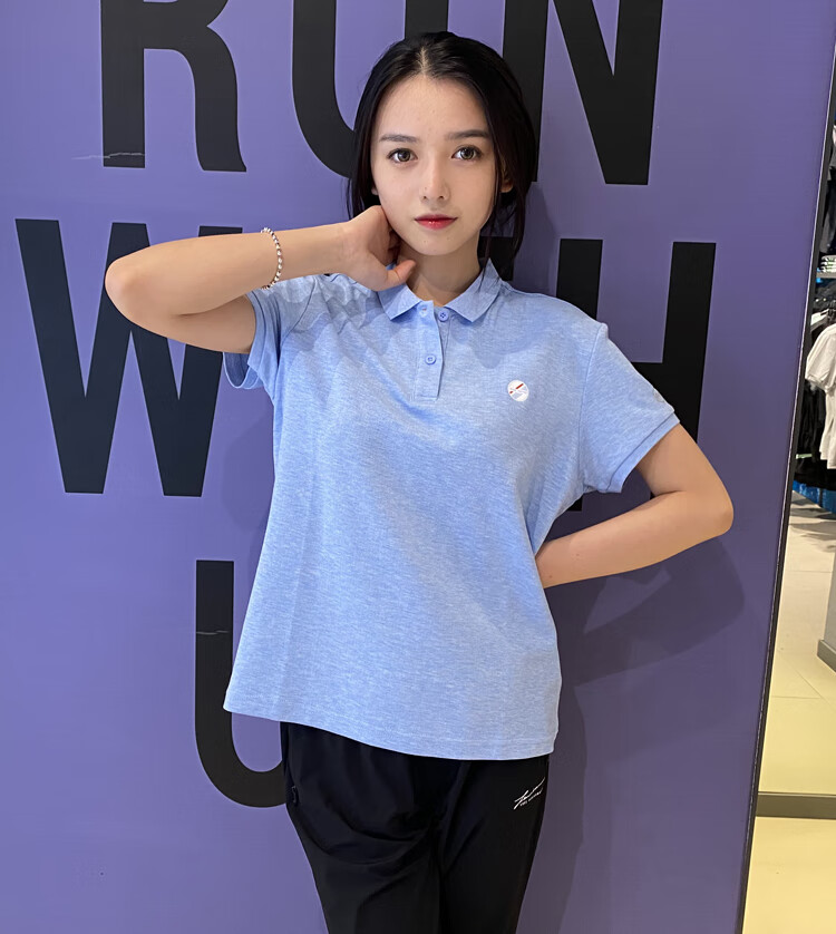 鸿星尔克女子翻领短袖时尚polo衫2022年夏季纯棉透气休闲运动t恤浅灰