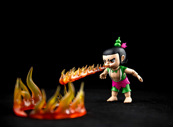 四娃  喷火  (型号:hh161019-04) 绿娃