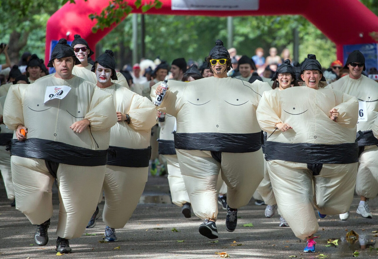 卡通相扑充气服装人偶服装公司年会活动游戏搞笑胖子卡通万圣节儿童成
