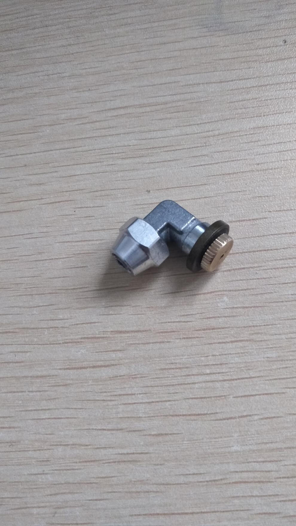 角磨机改装无尘开槽机加水除尘配件低压喷水嘴切割机低压雾化喷头6mm