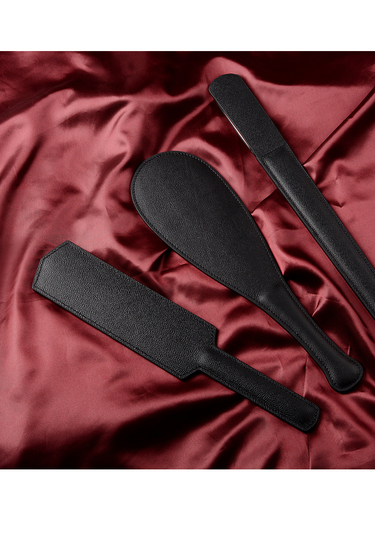 sm刑器具情趣调教道具用品皮革戒尺拍子sp皮拍夫妻打pp男女屁股另类床