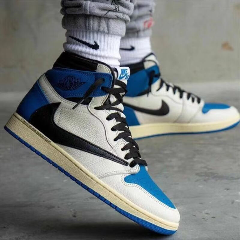 aj1-高帮棕色倒钩 35