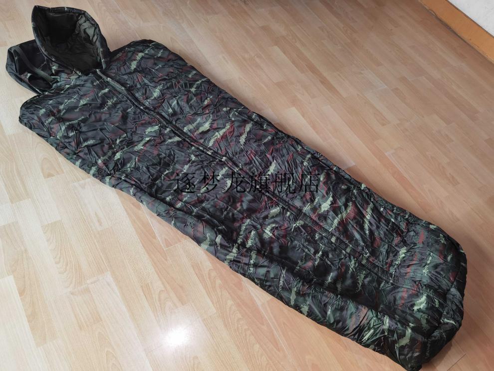 2022新款新型单兵睡袋虎斑单兵成人寒区加厚户外野营集训棉防寒保暖大