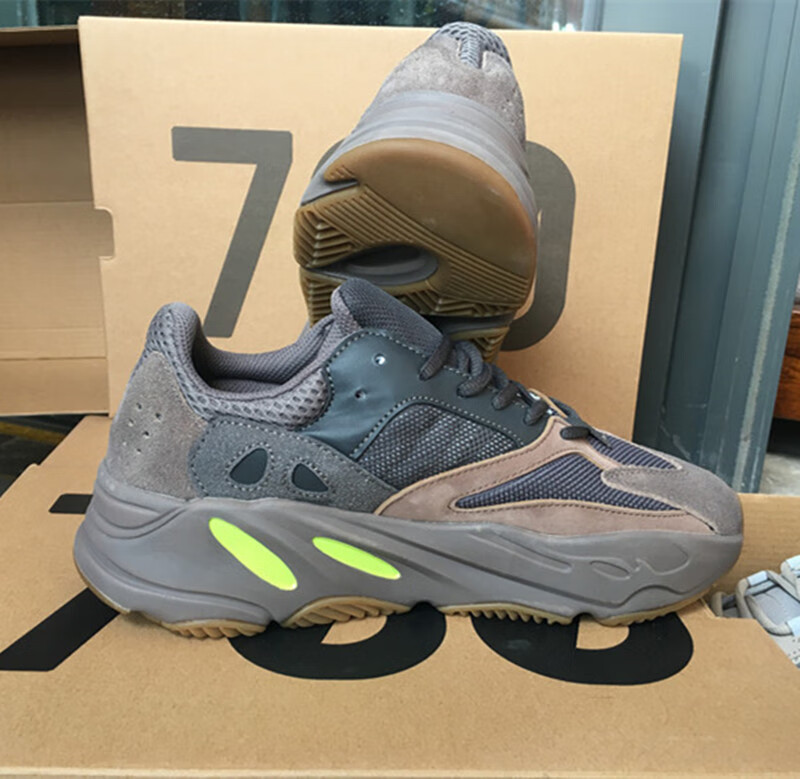 【商场同款】正品椰子鞋700v2火山灰惯性反光秋冬季男女同款老爹鞋