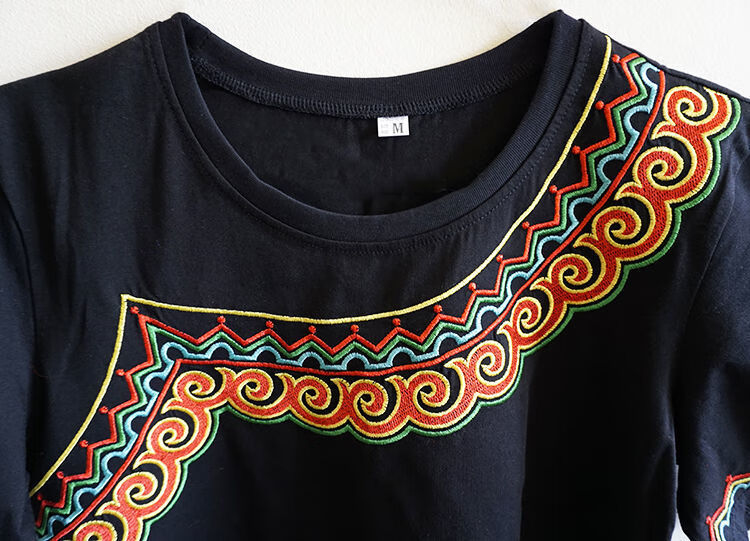 舒裟大凉山彝族短袖民族风花纹体恤刺绣传统花纹彝t恤男女圆领衣服