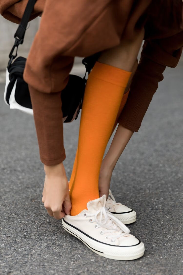 长袜美腿袜亮色小腿袜女薄款字母半腿袜潮流韩版学院风长袜百搭2橙色