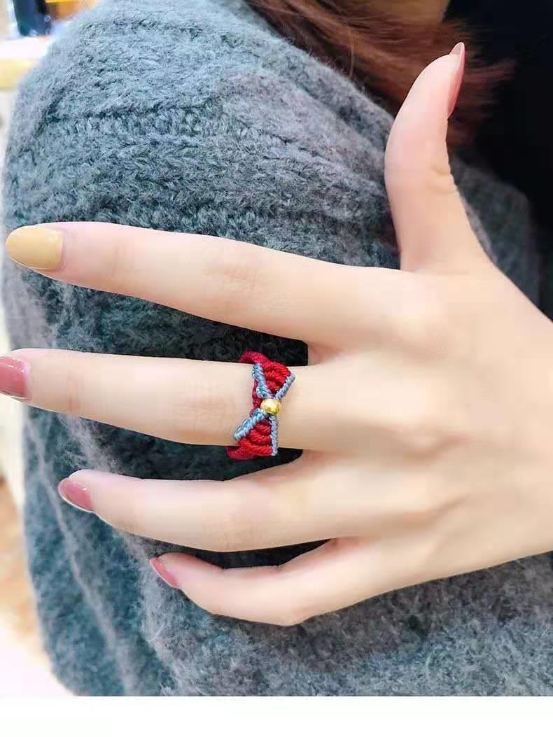 依依百福迪士尼在逃公主戒指女黑色手工编织蝴蝶结蓝红金色逃跑圣诞节