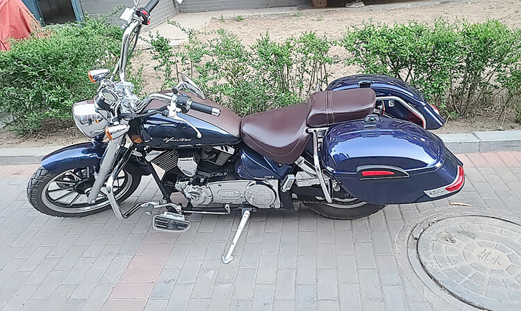 适用于力帆太子v16改装/250-d摩托车边箱防摔保险杠大边箱尾箱靠背