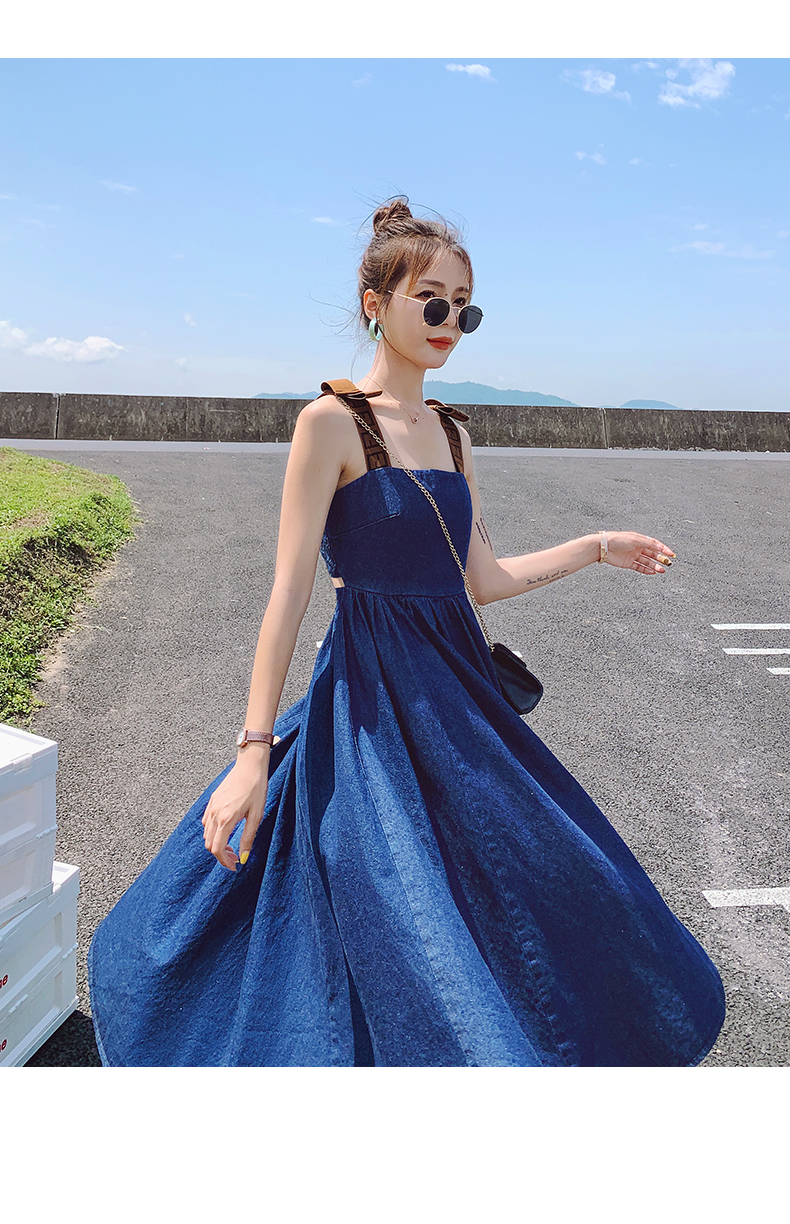 连衣裙夏季新款女香港潮牌2022盐系炸街设计感小心机露背裙子深蓝色m