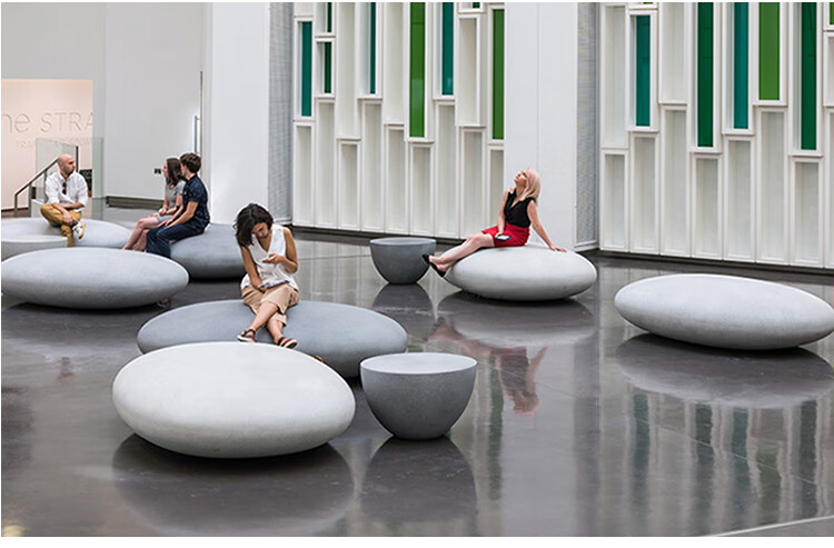 鹅卵石坐凳玻璃钢座椅鹅卵石坐凳商场休闲椅开业美陈户外仿真石头休息