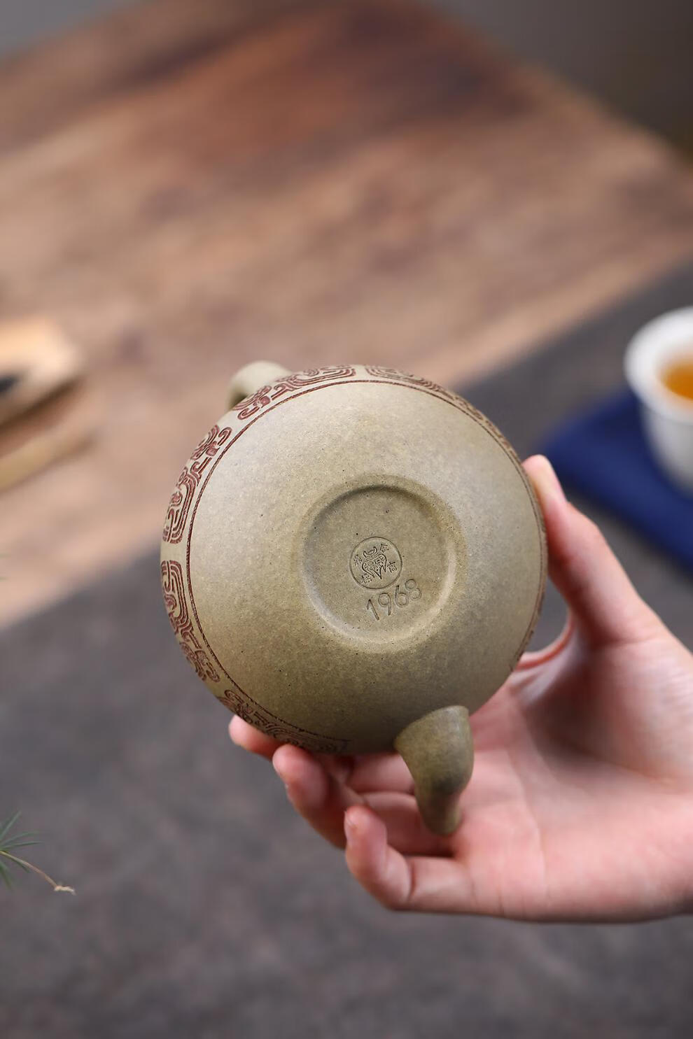 宸宜兴周盘提梁原矿龙背青纯手工刻花纹仿老款紫砂壶金鼎仿老款【图片