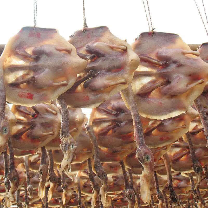 2鸭肉风干鸭整只成年鸭干货咸鸭阳干鸭湖北特产农家自制鸭肉腾旺纳跃a