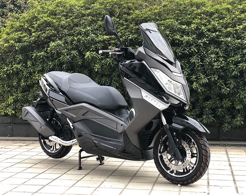 马杰斯特t9摩托车国四电喷大踏板150cc巡洋舰燃油车可上牌踏板车时尚