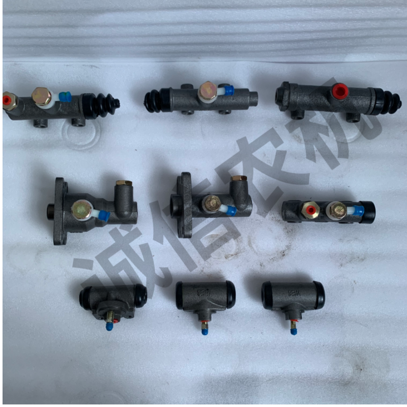 五征刹车泵总泵时风巨力福田农用三轮车制动总泵分泵离合器总泵五征