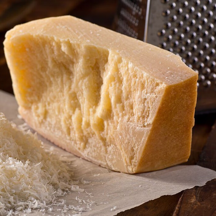 意大利进口三年帕玛森干酪500巴马臣芝士parmesancheese硬质帕尔马