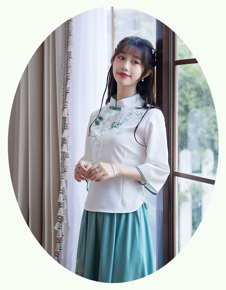 流彗五四青年民国风女装汉素服中式复古唐装女刺绣旗