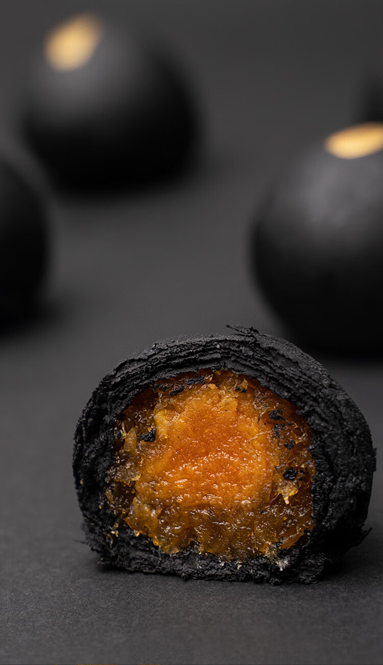 特产道装 陈小鹿有成斋黑金酥 墨鱼酥咸蛋黄酥 1/2盒 黑凤梨酥网红