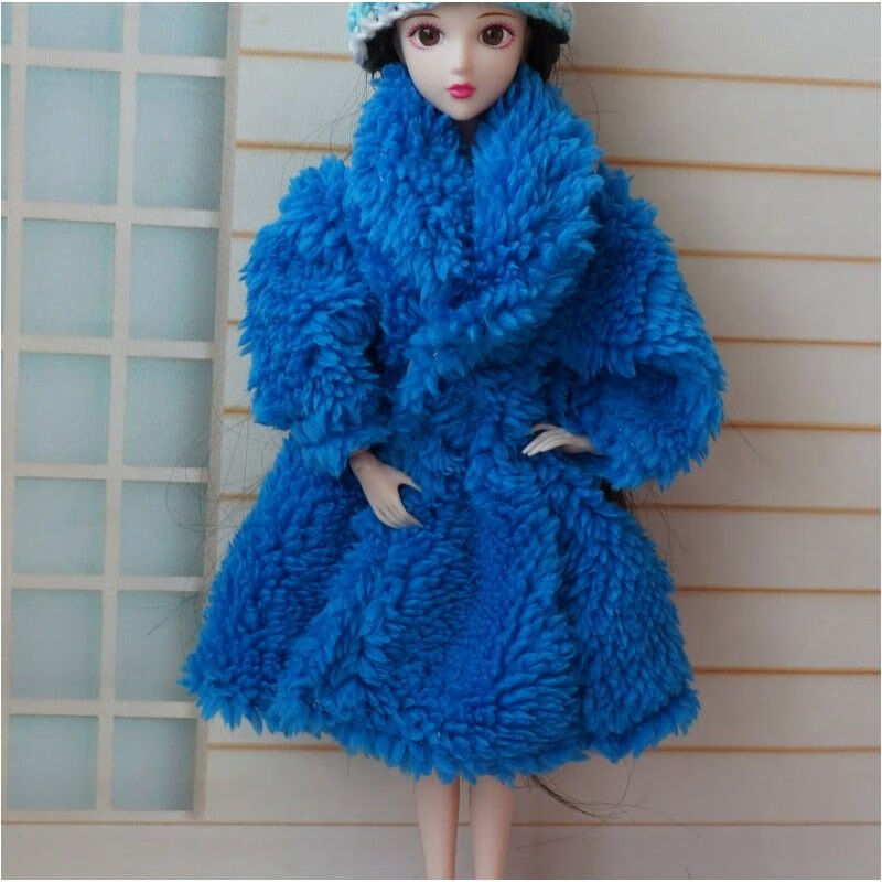 芭比娃娃衣服新品芭比娃娃时尚休闲换装衣服冬季毛绒棉大衣外套女孩