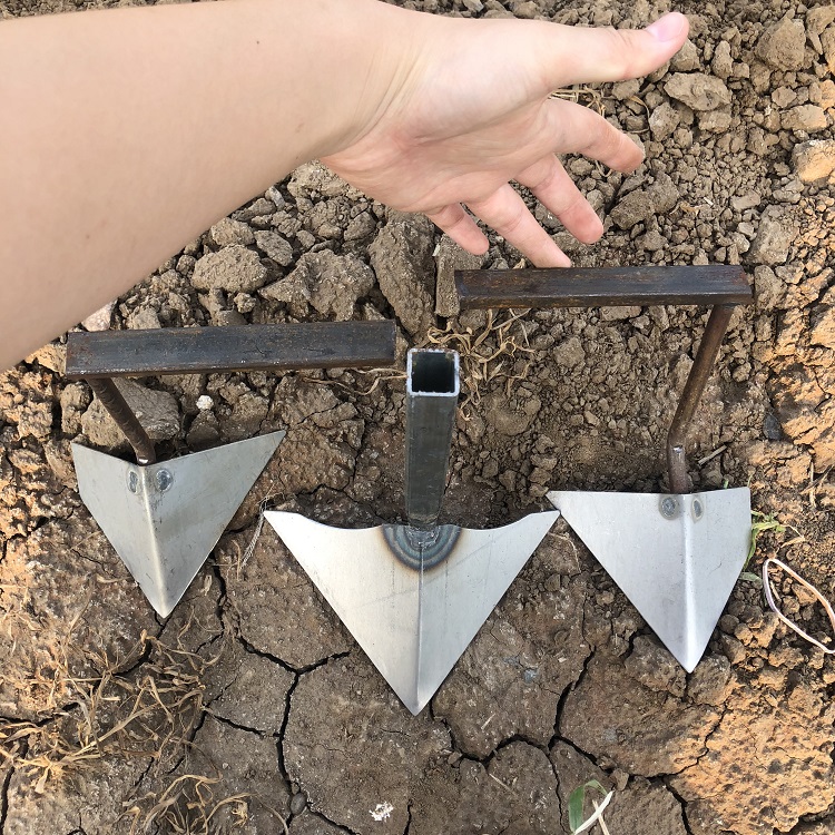 手推耘锄耕地锄地工具农用除草锄头多功能松土开沟神器微耕旋耕机开沟