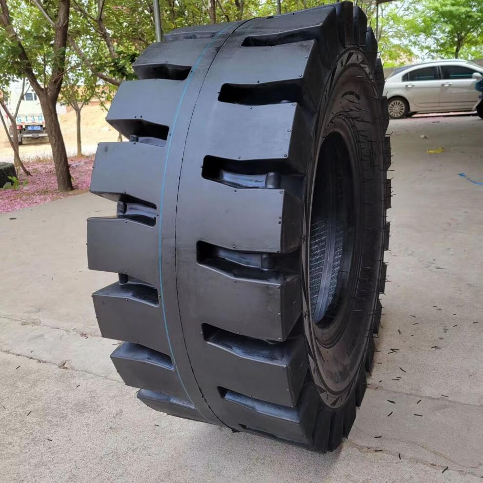 小铲车装载机半实心钢丝轮胎20铲车20.